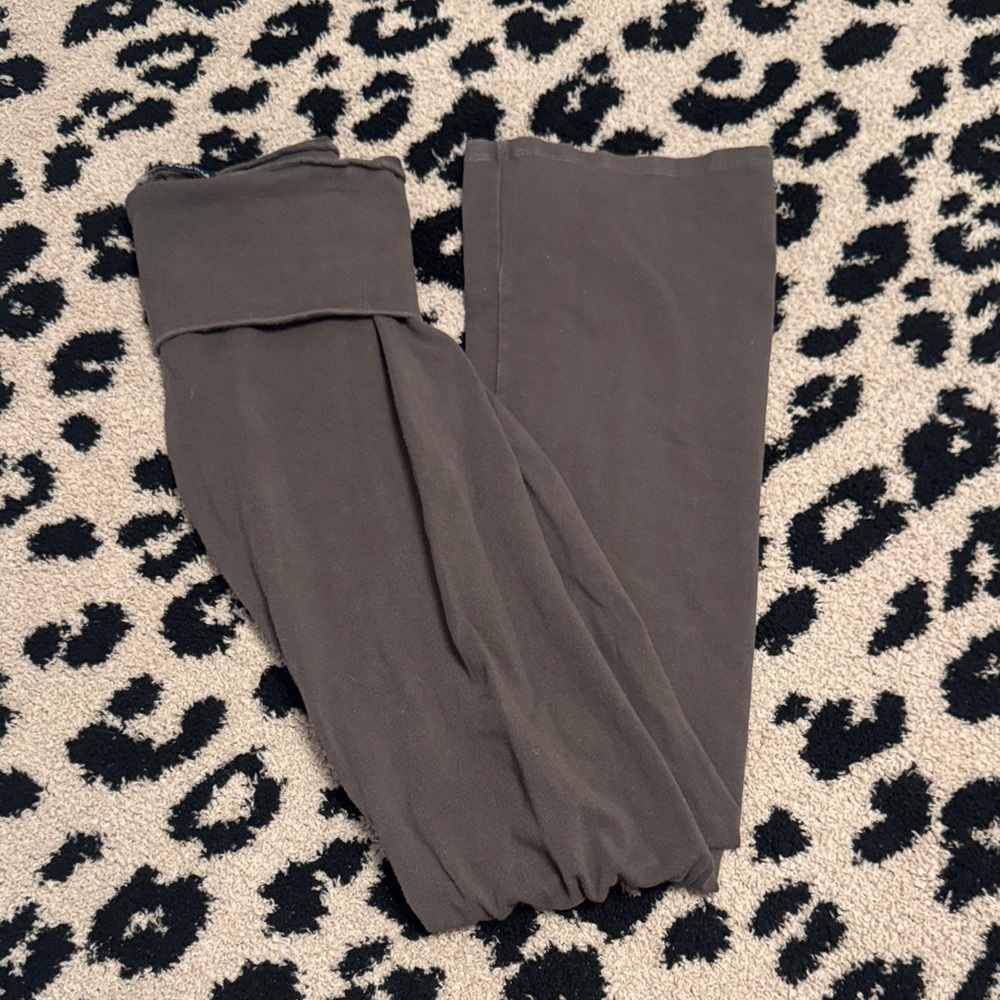 Brandy Melville brown Priscilla pants
